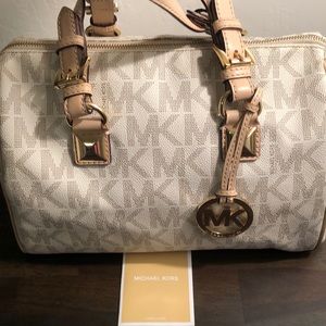 Michael Kors purse